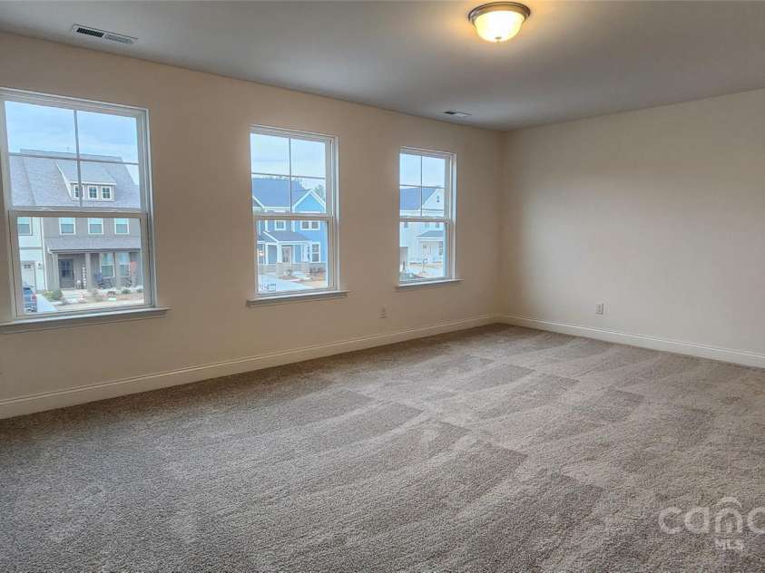 734 Sirius Lane, York, SC 29745.  MLS# CAR4320309, YatesRealty ID 12480. Primary bedroom