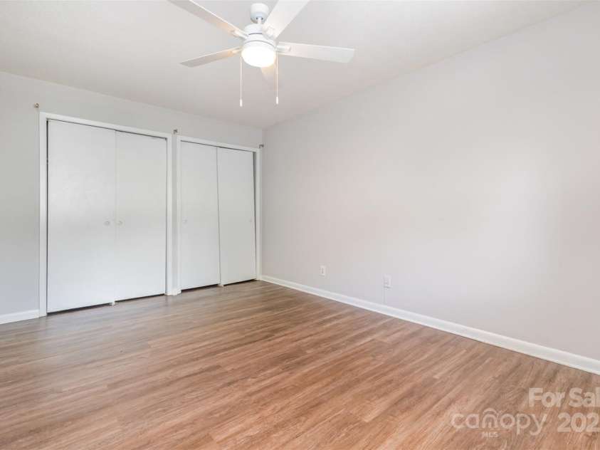 3201 Heathstead Place, Charlotte, NC 28210.  MLS# CAR4256283, YatesRealty ID 12481. 