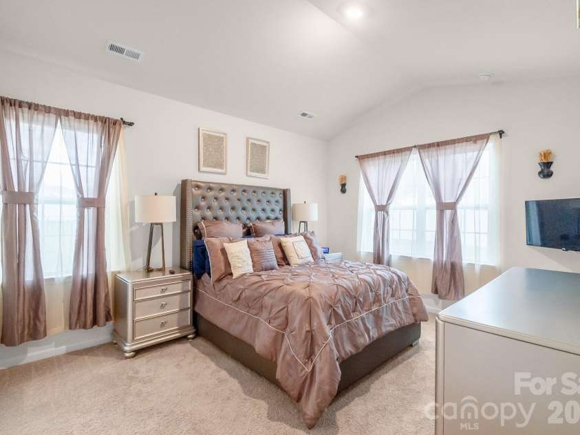 9037 Remnick Drive, Gastonia, NC 28056.  MLS# CAR4370627, YatesRealty ID 12481. 