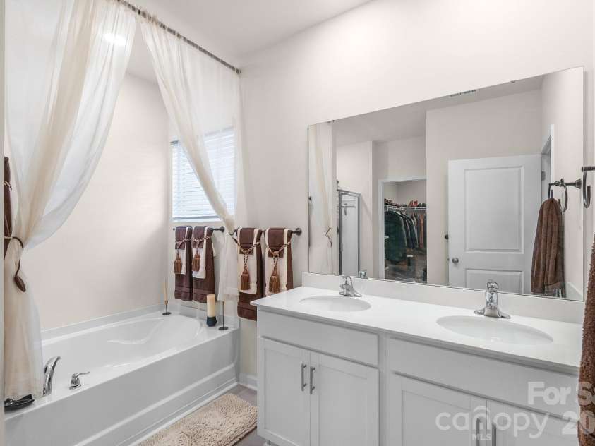 9037 Remnick Drive, Gastonia, NC 28056.  MLS# CAR4370627, YatesRealty ID 12481. 