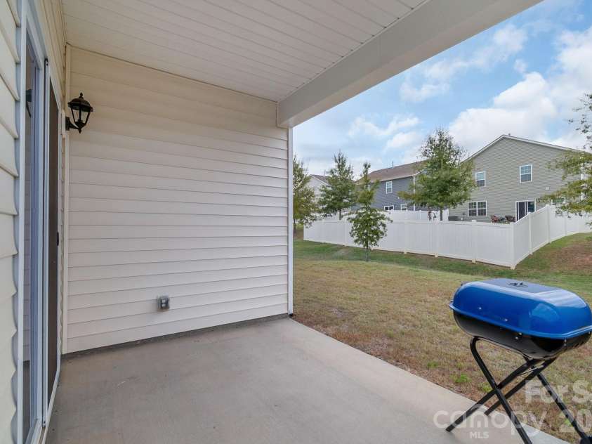 9037 Remnick Drive, Gastonia, NC 28056.  MLS# CAR4370627, YatesRealty ID 12481. 