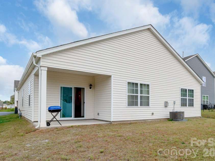 9037 Remnick Drive, Gastonia, NC 28056.  MLS# CAR4370627, YatesRealty ID 12481. 