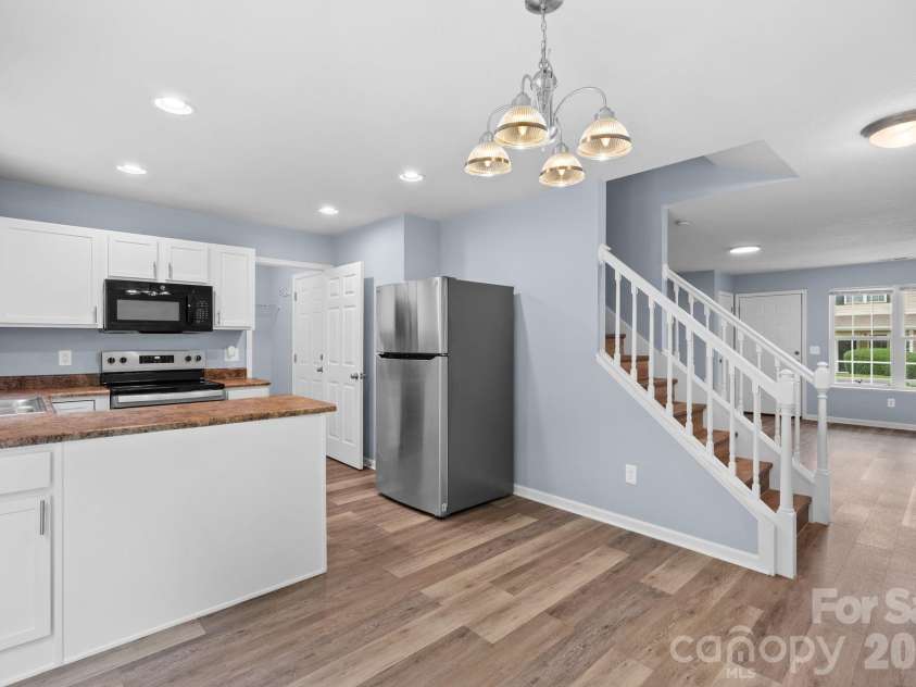 120 Alpine Ridge Drive, Asheville, NC 28803.  MLS# CAR4371005, YatesRealty ID 12483. 