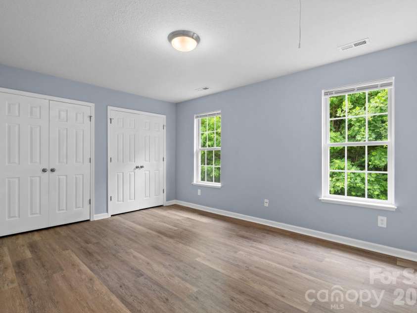 120 Alpine Ridge Drive, Asheville, NC 28803.  MLS# CAR4371005, YatesRealty ID 12483. 