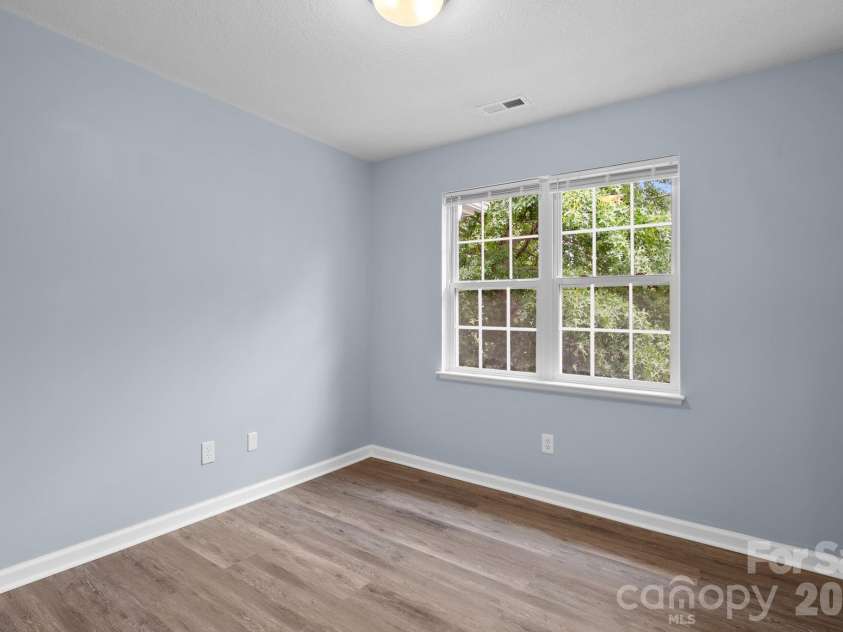 120 Alpine Ridge Drive, Asheville, NC 28803.  MLS# CAR4371005, YatesRealty ID 12483. 