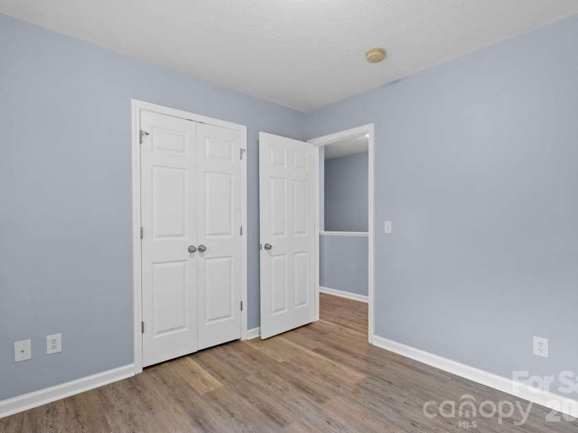 120 Alpine Ridge Drive, Asheville, NC 28803.  MLS# CAR4371005, YatesRealty ID 12483. 
