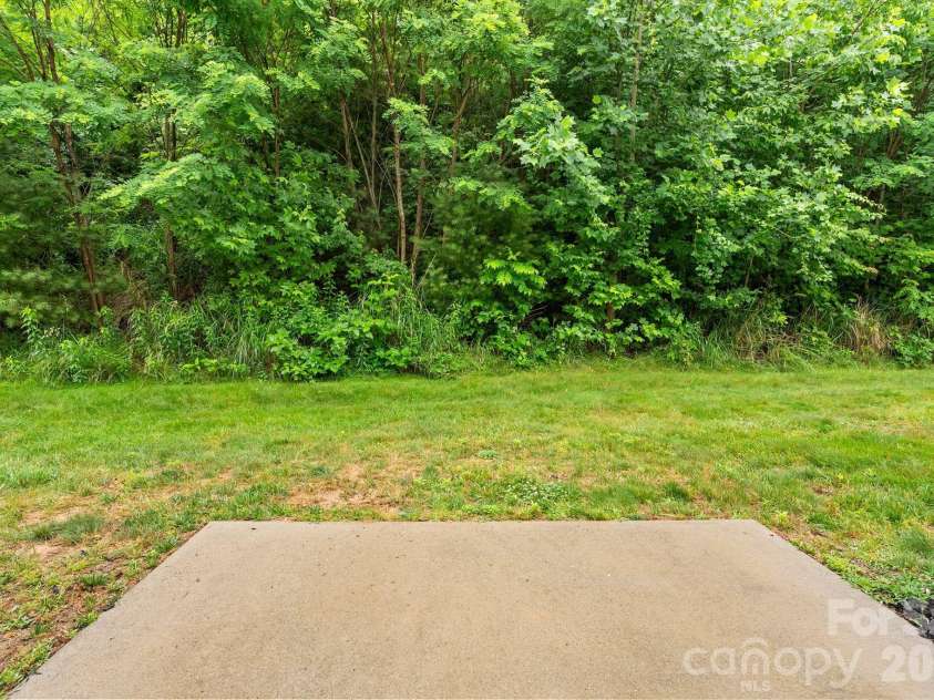 120 Alpine Ridge Drive, Asheville, NC 28803.  MLS# CAR4371005, YatesRealty ID 12483. 