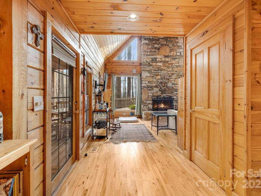 84 StoneWall Road, Whittier, NC 28783.  MLS# CAR4190023, YatesRealty ID 12483. 