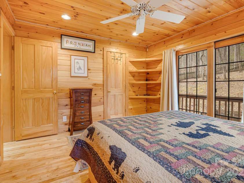 84 StoneWall Road, Whittier, NC 28783.  MLS# CAR4190023, YatesRealty ID 12483. 