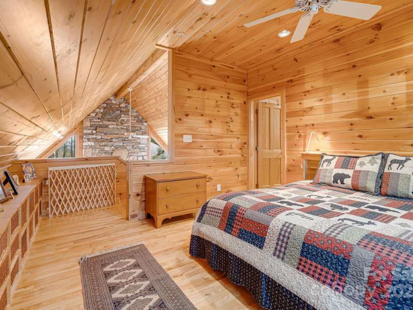 84 StoneWall Road, Whittier, NC 28783.  MLS# CAR4190023, YatesRealty ID 12483. 