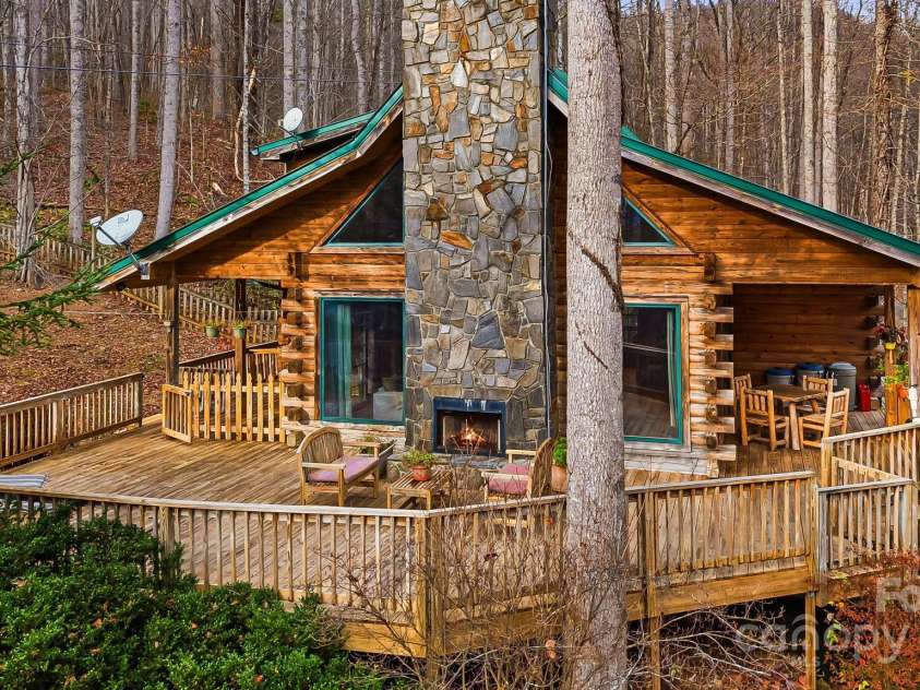 84 StoneWall Road, Whittier, NC 28783.  MLS# CAR4190023, YatesRealty ID 12483. 