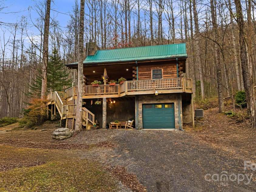 84 StoneWall Road, Whittier, NC 28783.  MLS# CAR4190023, YatesRealty ID 12483. 
