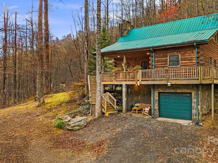 84 StoneWall Road, Whittier, NC 28783.  MLS# CAR4190023, YatesRealty ID 12483. 