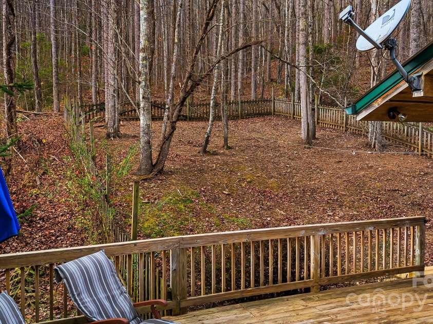 84 StoneWall Road, Whittier, NC 28783.  MLS# CAR4190023, YatesRealty ID 12483. 