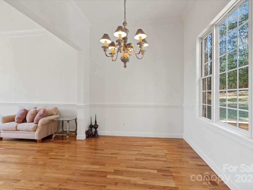 5774 Crown Terrace, Hickory, NC 28601.  MLS# CAR4213734, YatesRealty ID 12484. 