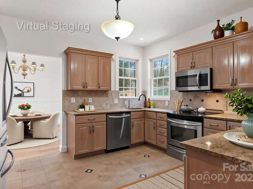 5774 Crown Terrace, Hickory, NC 28601.  MLS# CAR4213734, YatesRealty ID 12484. 