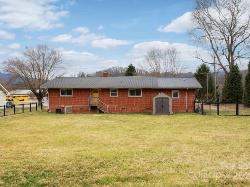 1134 Plott Creek Road, Waynesville, NC 28786.  MLS# CAR4221979, YatesRealty ID 12485. 