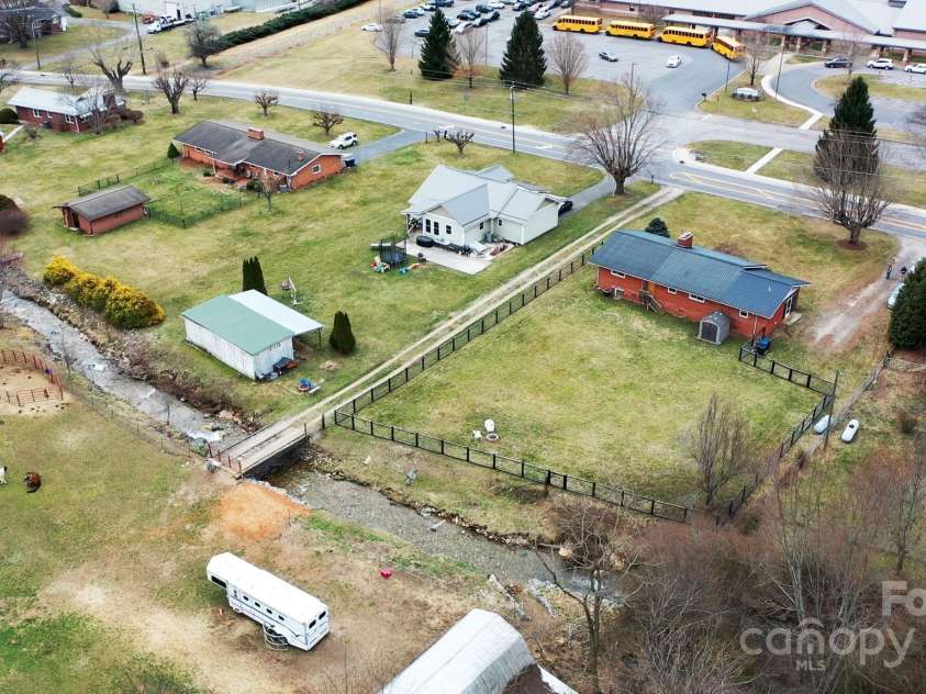 1134 Plott Creek Road, Waynesville, NC 28786.  MLS# CAR4221979, YatesRealty ID 12485. Great location with so much to do and see close by.