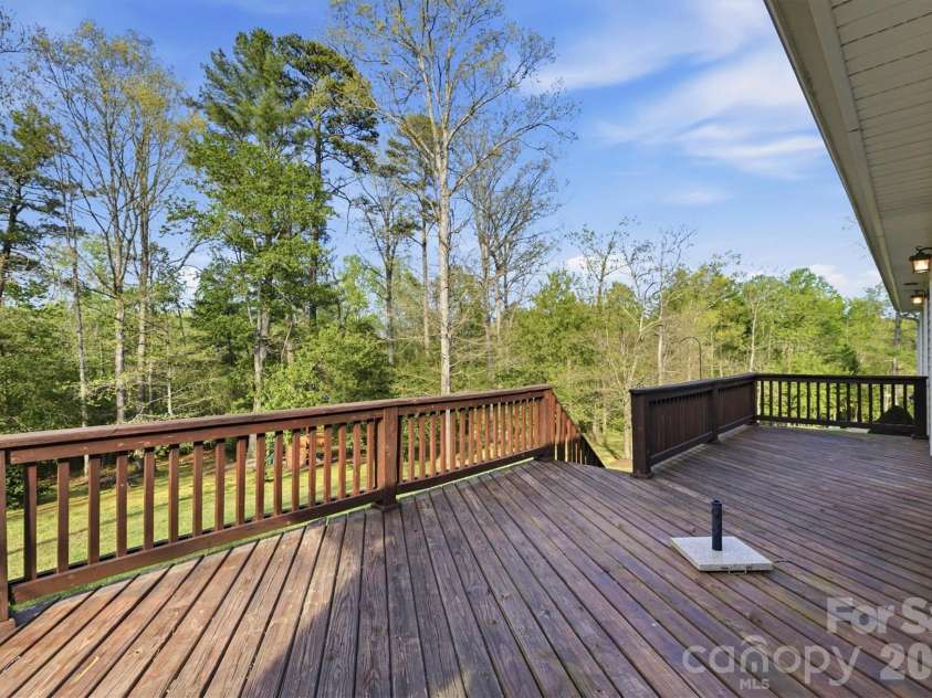 5205 South Oak Circle, Granite Falls, NC 28630.  MLS# CAR4367117, YatesRealty ID 12485. Back Deck