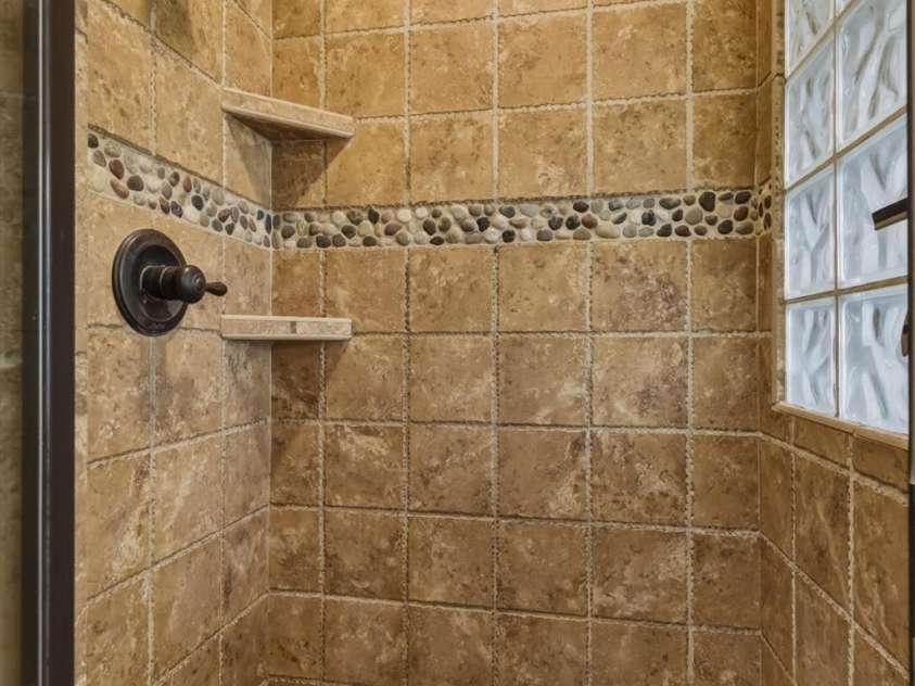 5205 South Oak Circle, Granite Falls, NC 28630.  MLS# CAR4367117, YatesRealty ID 12485. Primary tile shower