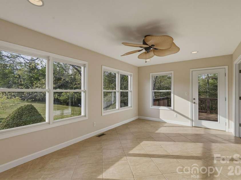 5205 South Oak Circle, Granite Falls, NC 28630.  MLS# CAR4367117, YatesRealty ID 12485. Sunroom