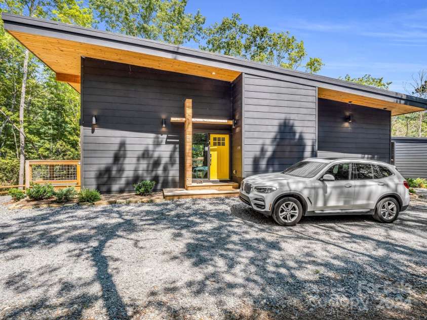 1759 Concept Drive, Pisgah Forest, NC 28768.  MLS# CAR4179031, YatesRealty ID 12487. 