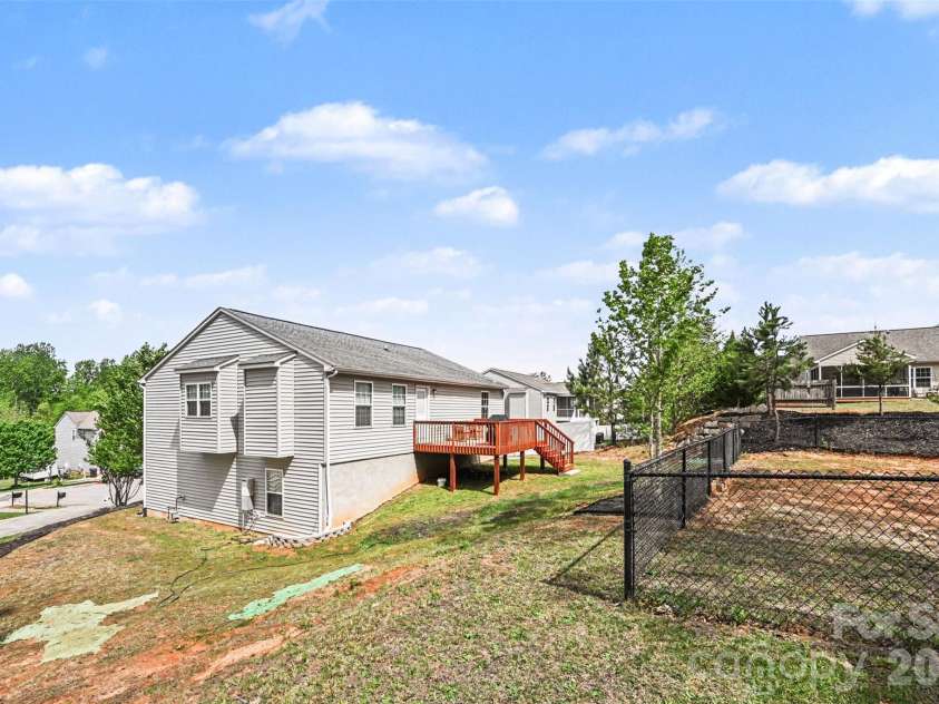 391 Lone Tree Lane, Clover, SC 29710.  MLS# CAR4367245, YatesRealty ID 12487. 