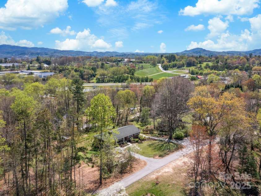 126 Big Oak Drive, Mills River, NC 28759.  MLS# CAR4240042, YatesRealty ID 12488. 