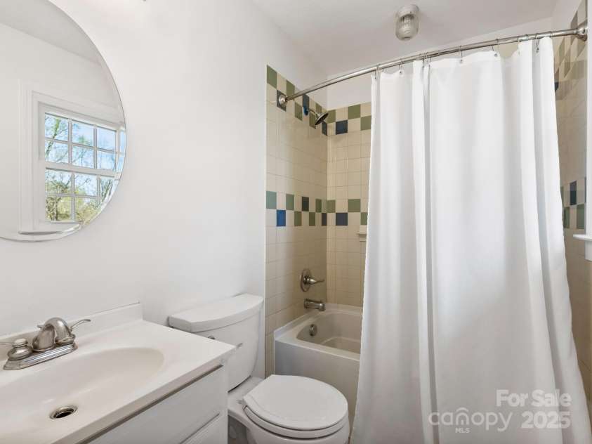 126 Big Oak Drive, Mills River, NC 28759.  MLS# CAR4240042, YatesRealty ID 12488. Ensuite bathroom