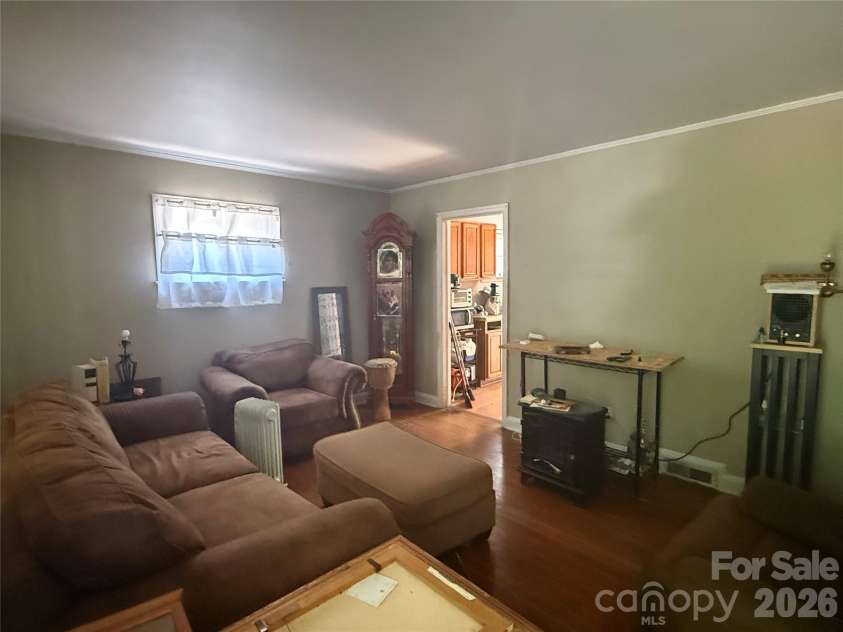 4147 Welling Avenue, Charlotte, NC 28208.  MLS# CAR4370959, YatesRealty ID 12488. 