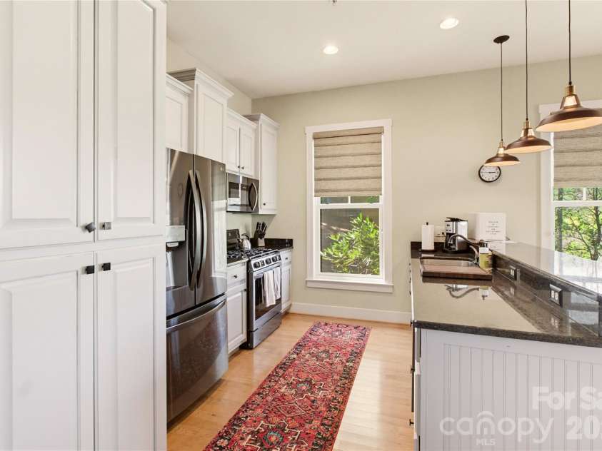 103 Southshore Drive, Tuckasegee, NC 28783.  MLS# CAR4380927, YatesRealty ID 12489. Fullly equipped kitchen