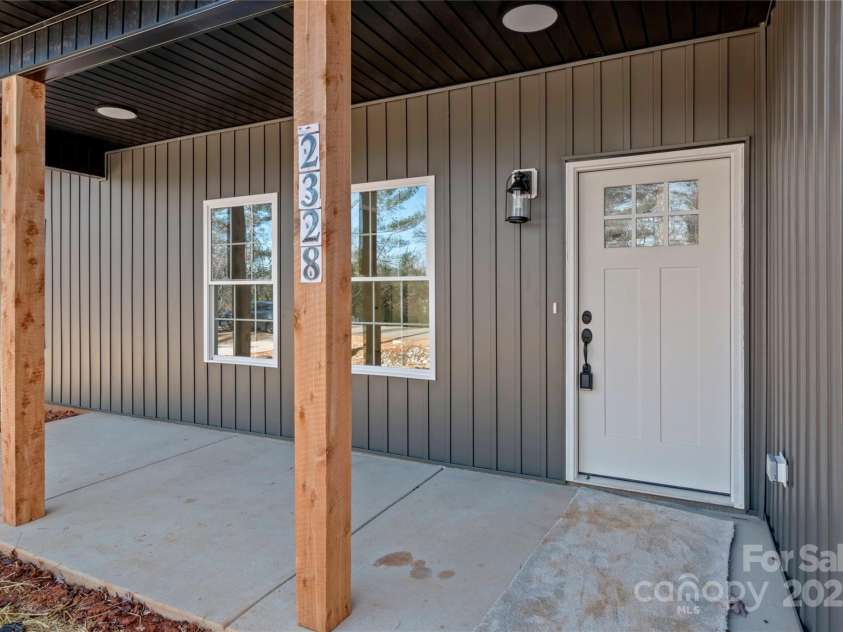 2328 Summerlin Street, Winston Salem, NC 27103.  MLS# CAR4323274, YatesRealty ID 1249. 