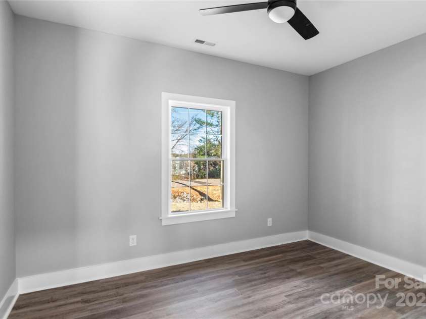 2328 Summerlin Street, Winston Salem, NC 27103.  MLS# CAR4323274, YatesRealty ID 1249. 