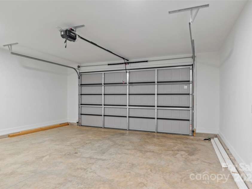 2328 Summerlin Street, Winston Salem, NC 27103.  MLS# CAR4323274, YatesRealty ID 1249. 