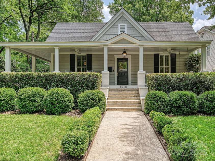 1915 Winthrop Avenue, Charlotte, NC 28203.  MLS# CAR4257559, YatesRealty ID 12490. 