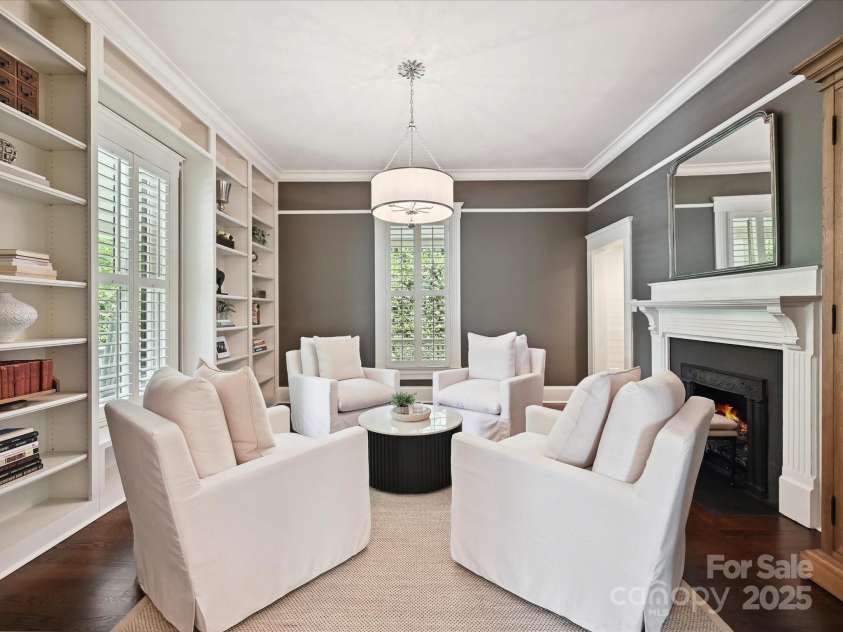 1915 Winthrop Avenue, Charlotte, NC 28203.  MLS# CAR4257559, YatesRealty ID 12490. 