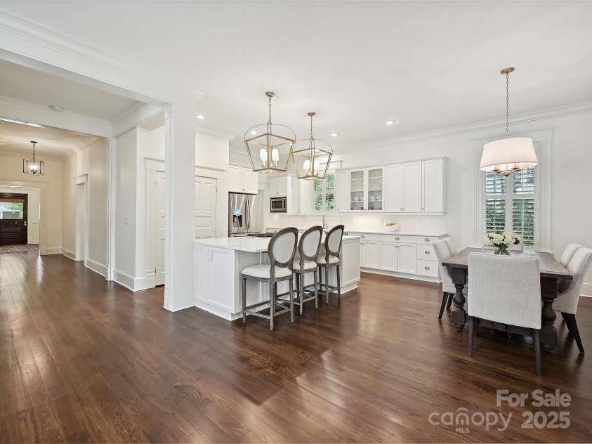 1915 Winthrop Avenue, Charlotte, NC 28203.  MLS# CAR4257559, YatesRealty ID 12490. 
