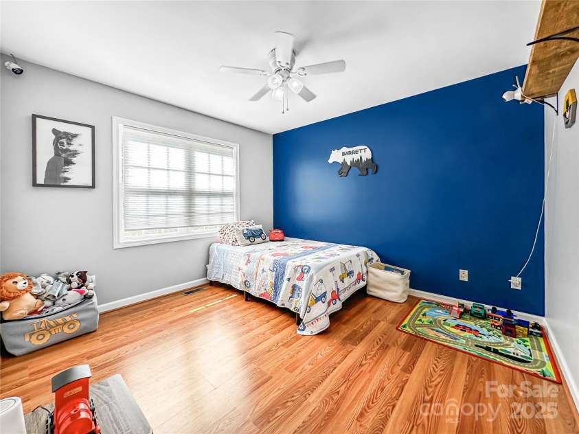 3232 47TH AVENUE Place, Hickory, NC 28601.  MLS# CAR4246056, YatesRealty ID 12493. 