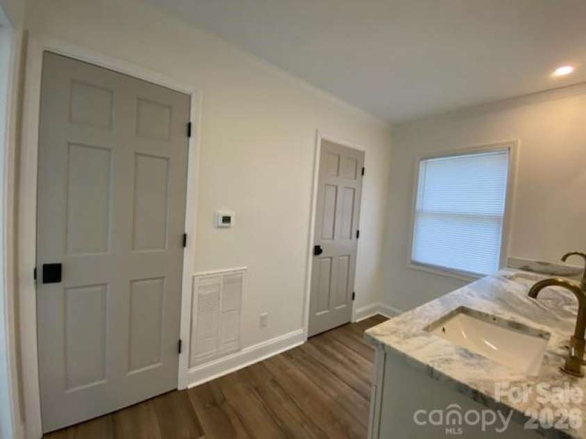 640 Edgewood Drive, Wilkesboro, NC 28697.  MLS# CAR4369300, YatesRealty ID 12494. 