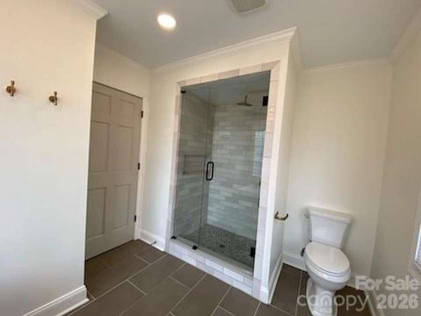 640 Edgewood Drive, Wilkesboro, NC 28697.  MLS# CAR4369300, YatesRealty ID 12494. 