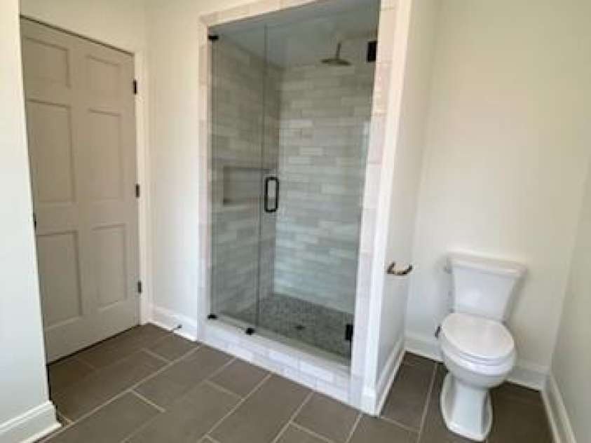 640 Edgewood Drive, Wilkesboro, NC 28697.  MLS# CAR4369300, YatesRealty ID 12494. 