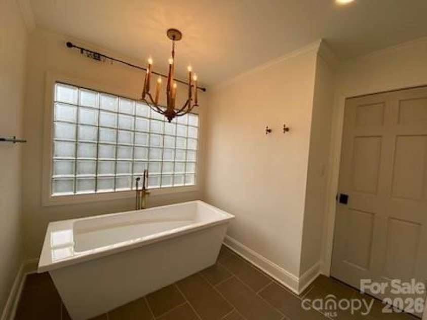 640 Edgewood Drive, Wilkesboro, NC 28697.  MLS# CAR4369300, YatesRealty ID 12494. 