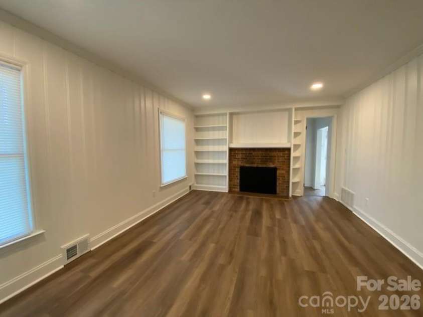 640 Edgewood Drive, Wilkesboro, NC 28697.  MLS# CAR4369300, YatesRealty ID 12494. 