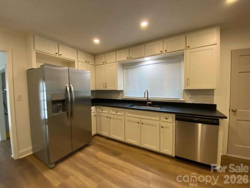 640 Edgewood Drive, Wilkesboro, NC 28697.  MLS# CAR4369300, YatesRealty ID 12494. 