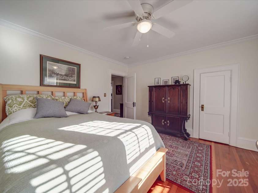 907 Edgewood Circle, Gastonia, NC 28052.  MLS# CAR4255642, YatesRealty ID 12494. Bedroom