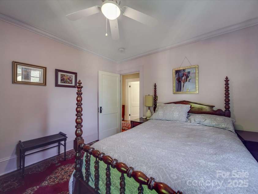 907 Edgewood Circle, Gastonia, NC 28052.  MLS# CAR4255642, YatesRealty ID 12494. Bedroom/Can also be used as Bonus Room