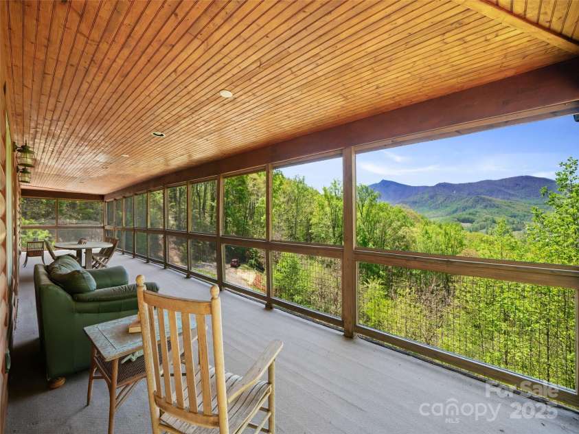 307 Laf A Lot Lane, Burnsville, NC 28714.  MLS# CAR4247581, YatesRealty ID 12497. 