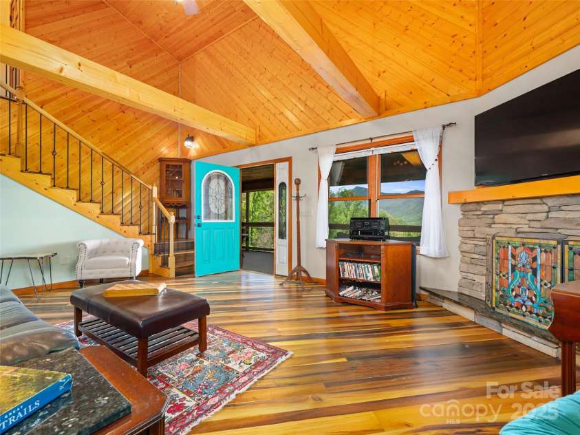 307 Laf A Lot Lane, Burnsville, NC 28714.  MLS# CAR4247581, YatesRealty ID 12497. 