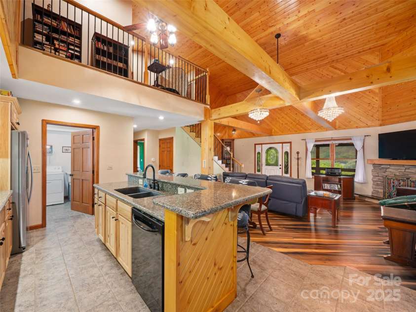 307 Laf A Lot Lane, Burnsville, NC 28714.  MLS# CAR4247581, YatesRealty ID 12497. 