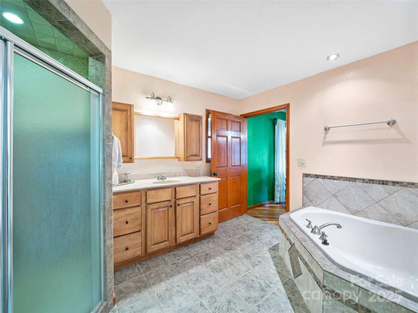 307 Laf A Lot Lane, Burnsville, NC 28714.  MLS# CAR4247581, YatesRealty ID 12497. 